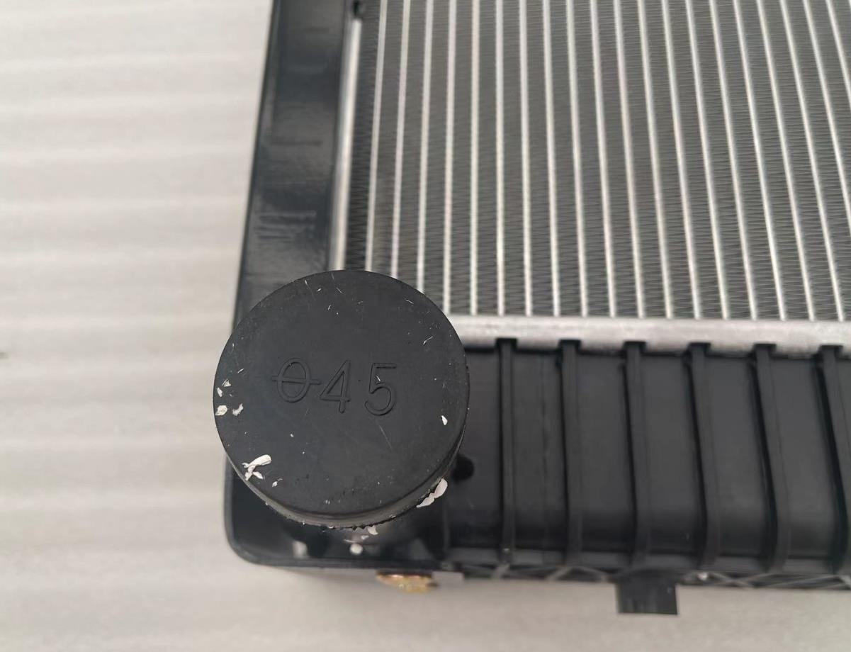 Shacman Delong F3000 Aolong aluminium radiatorenhet DZ9112532888 B